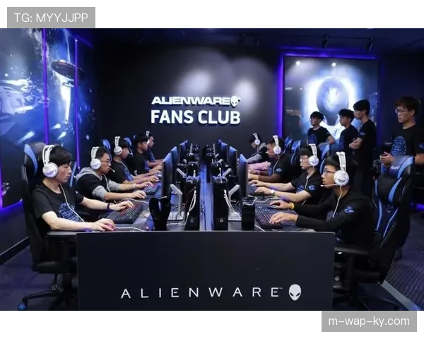 社交互动功能深度整合 观赛同时可参与话题讨论